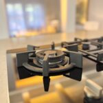 gaskochfeld_wohngesund_luxus_ferienhaus_deutschland_familien_biohacking_natur_tauberchalet