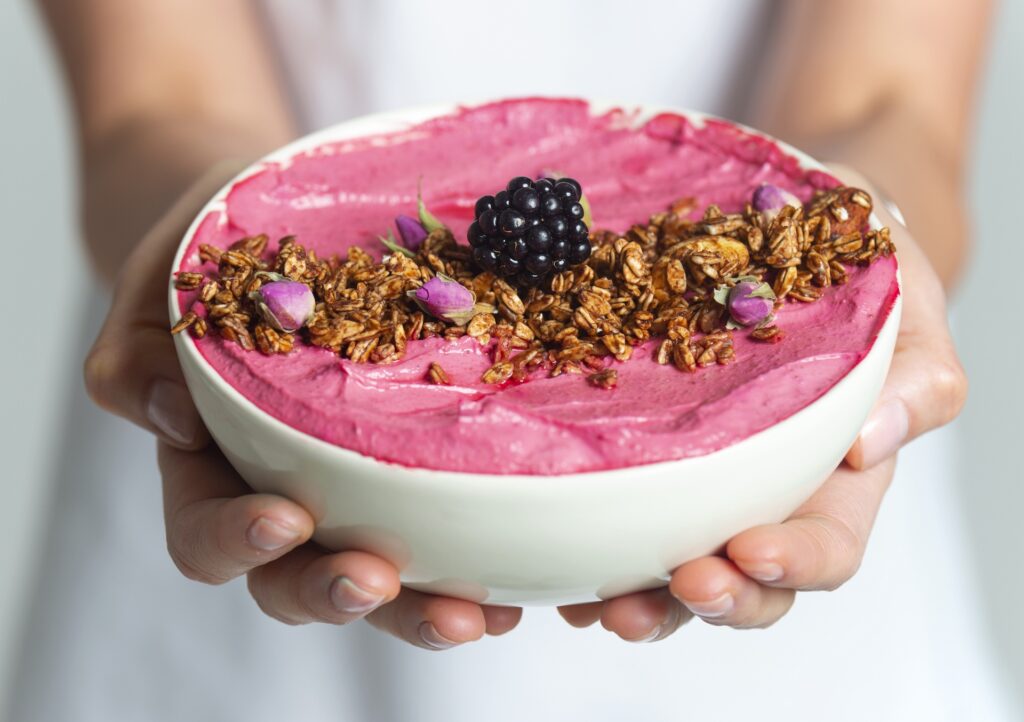 Mädelswochenende Frauen Auszeit High Energy Breakfast Pink Biohacking Pink Glow Night