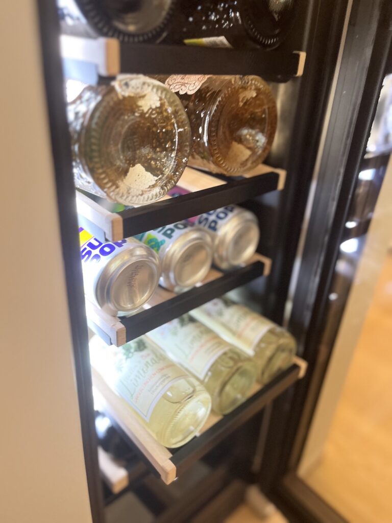 pink_glow_bar_maedelswochenende_frauen_auszeit_wellness